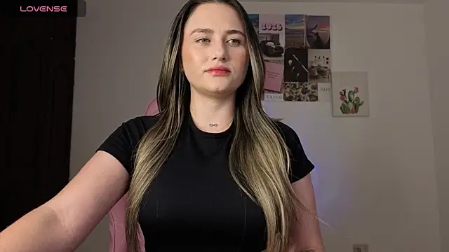 Veronika  Winslow  online show from 04.24.26