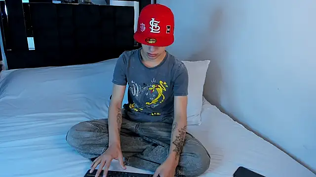 Snapshot of Thiago_Divine_ chatting on 09.09.25 Thiago Divine  online show from 09.09.25