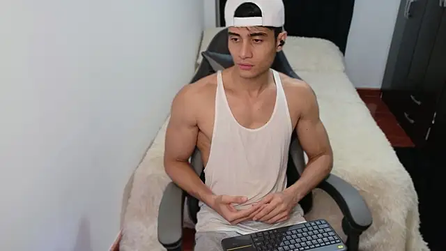 stylish men online show from 10.20.25