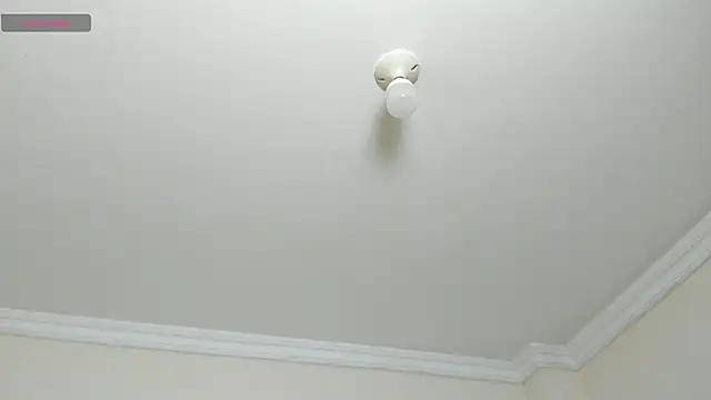 kiraGeiner online show from 11.04.25