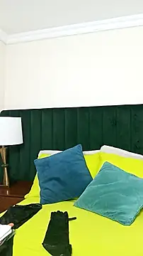 kiraGeiner online show from 11.06.25