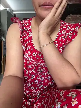 Snapshot of sharon-Hanna chatting on 11.08.25 sharon-Hanna online show from 11.08.25