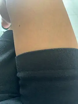 Snapshot of sharon-Hanna chatting on 11.11.25 sharon-Hanna online show from 11.11.25