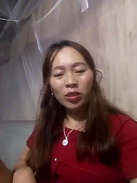 Snapshot of Bianly chatting on 10.26.25 Bianly online show from 10.26.25