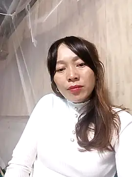 Snapshot of Bianly chatting on 10.28.25 Bianly online show from 10.28.25