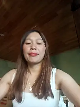 Snapshot of Bianly chatting on 10.30.25 Bianly online show from 10.30.25