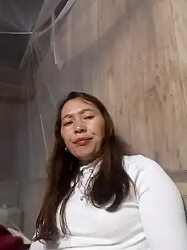 Snapshot of Bianly chatting on 11.16.25 Bianly online show from 11.16.25