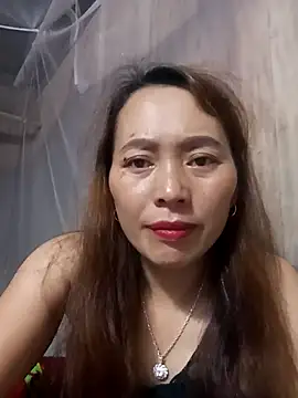 Snapshot of Bianly chatting on 11.17.25 Bianly online show from 11.17.25