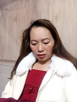 Snapshot of Bianly chatting on 11.20.25 Bianly online show from 11.20.25