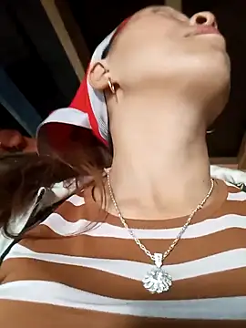 Snapshot of Bianly chatting on 11.30.25 Bianly online show from 11.30.25