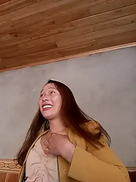 Snapshot of Bianly chatting on 12.03.25 Bianly online show from 12.03.25