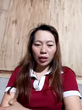 Snapshot of Bianly chatting on 12.13.25 Bianly online show from 12.13.25