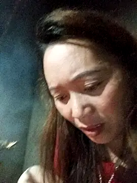 Snapshot of Bianly chatting on 12.17.25 Bianly online show from 12.17.25