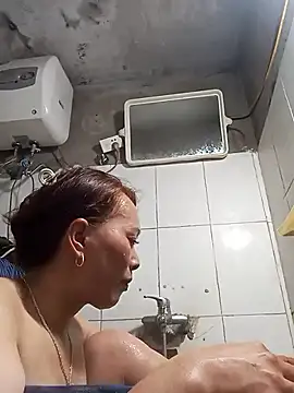 Snapshot of Bianly chatting on 02.08.26 Bianly online show from 02.08.26