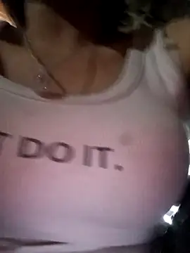 Snapshot of Bianly chatting on 03.17.26 Bianly online show from 03.17.26