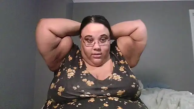SexyBBW10790 online show from 04.21.26
