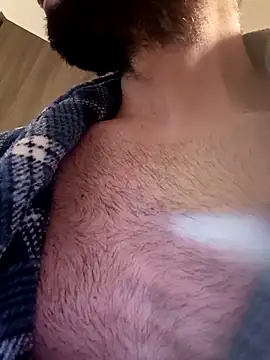 Snapshot of KissMeAss9387 chatting on 09.17.25 KissMeAss9387 online show from 09.17.25