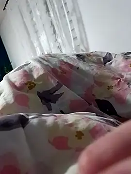 Snapshot of KissMeAss9387 chatting on 10.25.25 KissMeAss9387 online show from 10.25.25