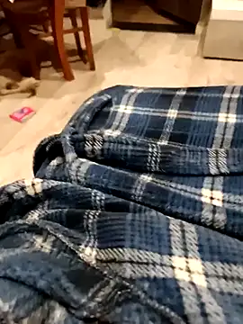 Snapshot of KissMeAss9387 chatting on 11.14.25 KissMeAss9387 online show from 11.14.25