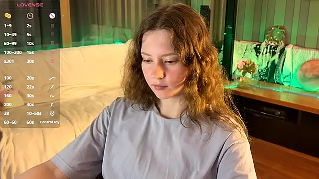 Snapshot of IrisPurrphy chatting on 06.18.26 IrisPurrphy online show from 06.18.26