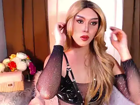 YourdreamgirlMargarita online show from 10.14.25