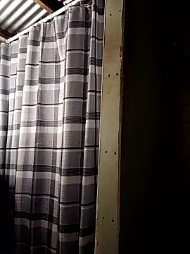 Snapshot of ShawnandDani7074 chatting on 01.14.26 ShawnandDani7074 online show from 01.14.26