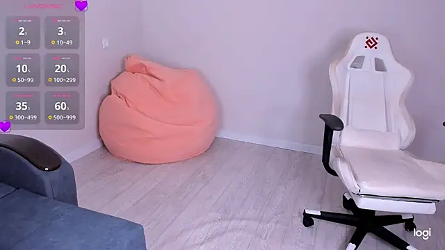 Momo Ayase  online show from 10.10.25