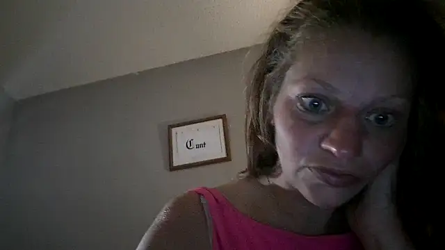 Snapshot of IrishGoddess69247 chatting on 12.15.25 IrishGoddess69247 online show from 12.15.25