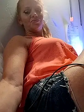 Snapshot of IrishGoddess69247 chatting on 01.18.26 IrishGoddess69247 online show from 01.18.26