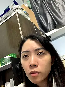 Minee1202 online show from 11.19.25