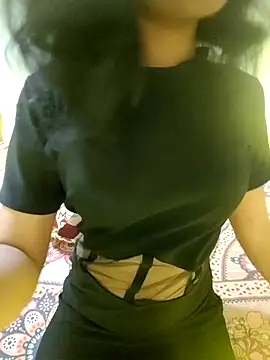 Snapshot of Snaya-baby chatting on 10.03.25 Snaya-baby online show from 10.03.25