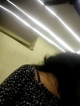 Snapshot of Snaya-baby chatting on 12.13.25 Snaya-baby online show from 12.13.25