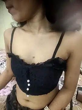 Snapshot of Snaya-baby chatting on 12.16.25 Snaya-baby online show from 12.16.25