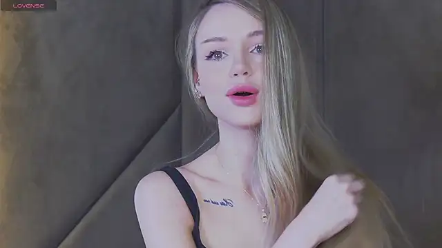 MarilynNova online show from 06.05.26