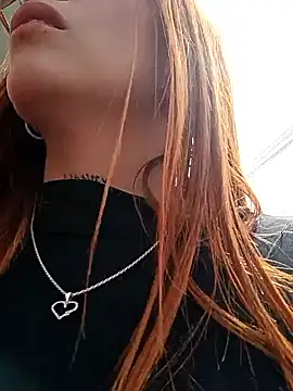 Snapshot of Alis_xxx chatting on 09.17.25 Alis xxx online show from 09.17.25