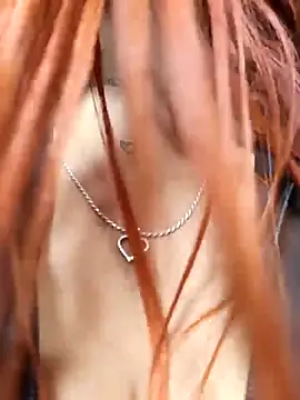 Snapshot of Alis_xxx chatting on 03.12.26 Alis xxx online show from 03.12.26