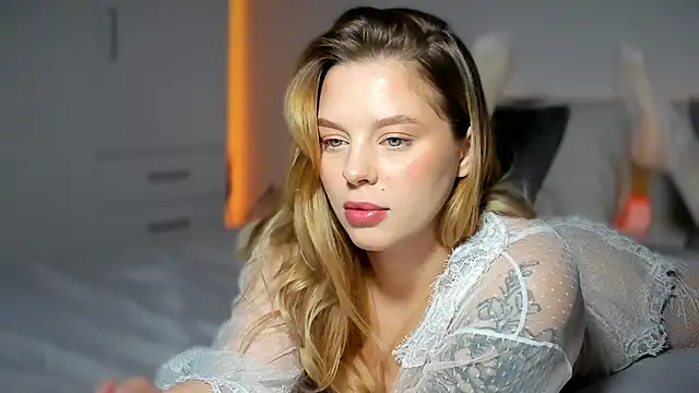 Snapshot of LilyFlamee chatting on 03.03.26 LilyFlamee online show from 03.03.26