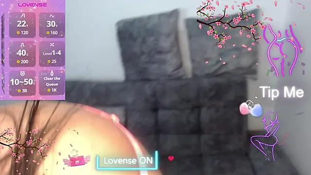 Snapshot of Velvet_28 chatting on 09.11.25 Velvet 28 online show from 09.11.25