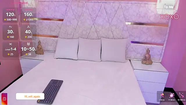 Snapshot of Little_vel chatting on 03.20.26 Little vel online show from 03.20.26