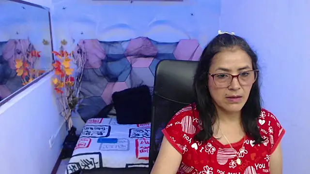 Snapshot of AmandaPeet chatting on 11.01.25 AmandaPeet online show from 11.01.25