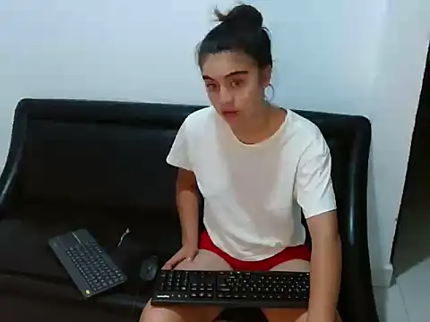 Arieeel 09 online show from 10.14.25