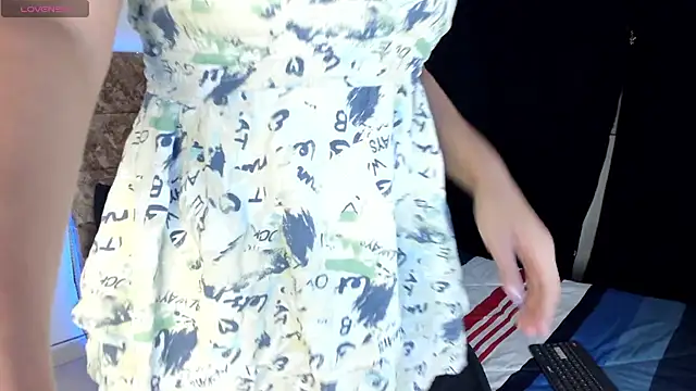 Snapshot of Vik_gomez chatting on 11.06.25 Vik gomez online show from 11.06.25