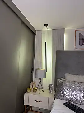 Snapshot of VioletaMaddox chatting on 03.10.26 VioletaMaddox online show from 03.10.26