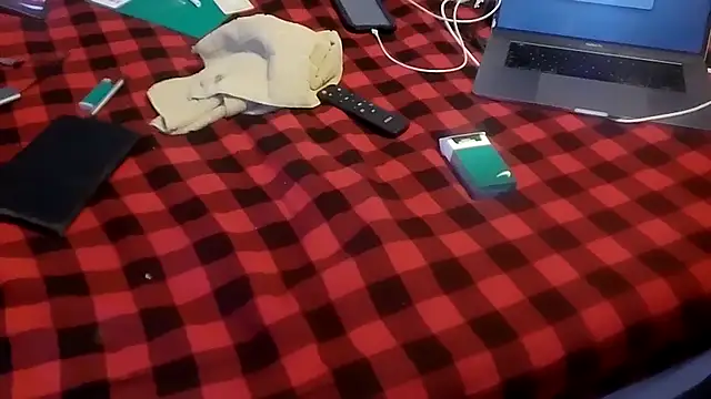 Snapshot of Triggerhappycj100 chatting on 11.20.25 Triggerhappycj100 online show from 11.20.25