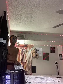 Snapshot of Triggerhappycj100 chatting on 03.10.26 Triggerhappycj100 online show from 03.10.26