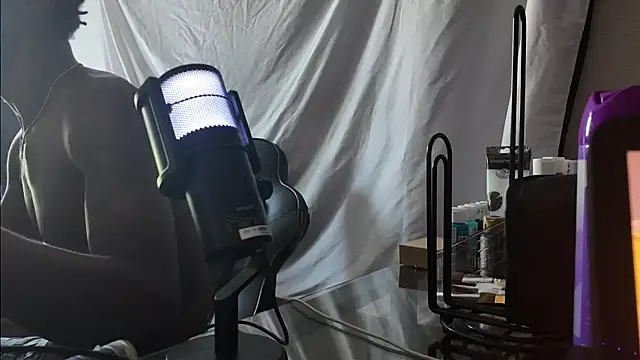 Triggerhappycj100 online show from 04.22.26
