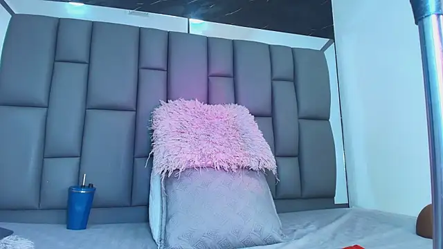 Roxana gomez online show from 02.14.26