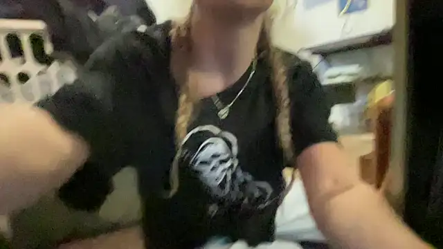 sweetceeme online show from 10.27.25