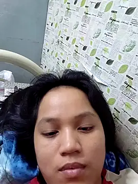 Snapshot of Anny-ly chatting on 12.21.25 Anny-ly online show from 12.21.25