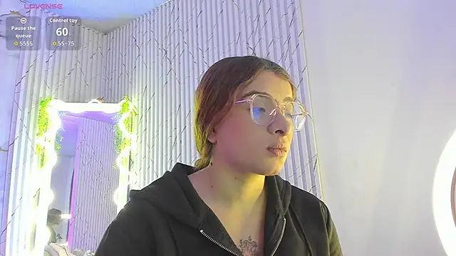 Naomy tay1 online show from 03.20.26